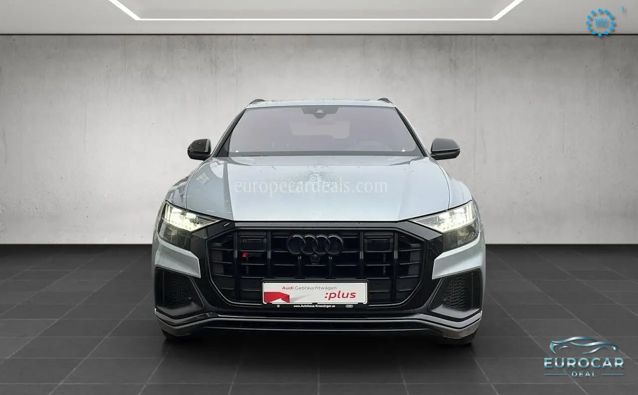 Audi SQ8