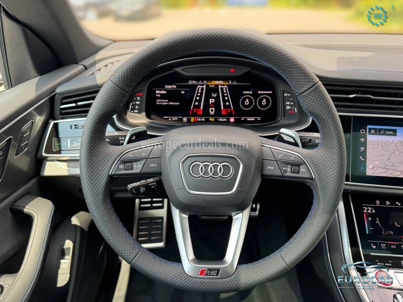 Audi RSQ8