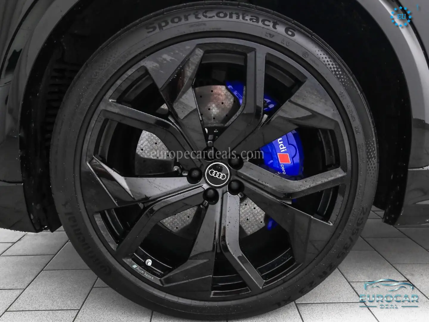 Audi RSQ8