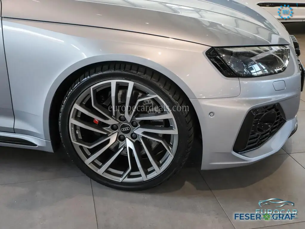 Audi RS4