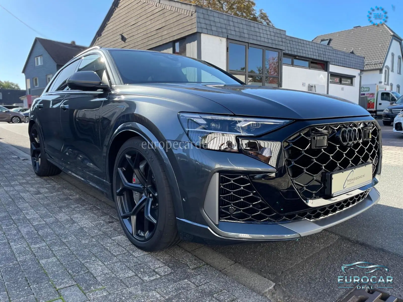 Audi RSQ8