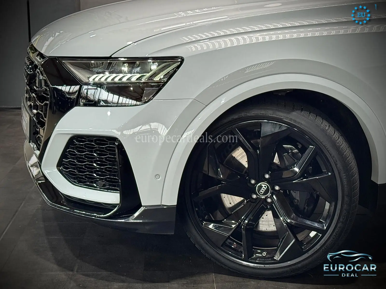 Audi RSQ8