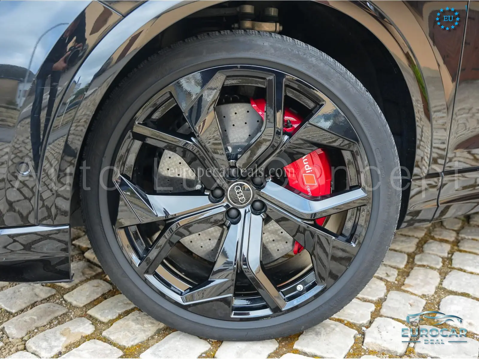 Audi RSQ8