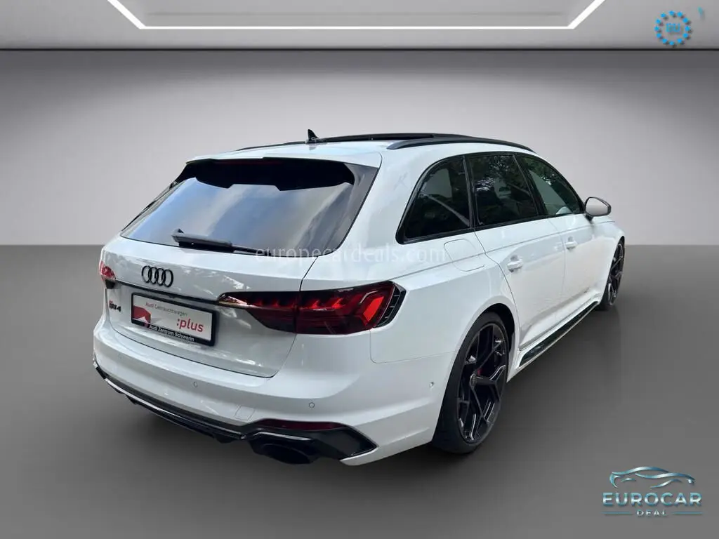 Audi RS4