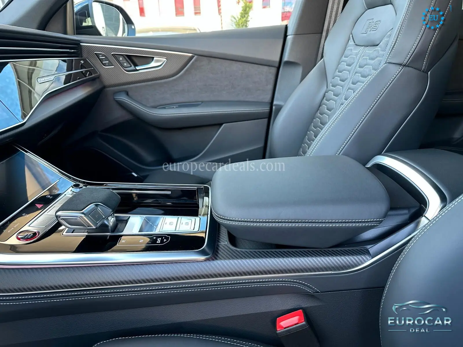 Audi RSQ8