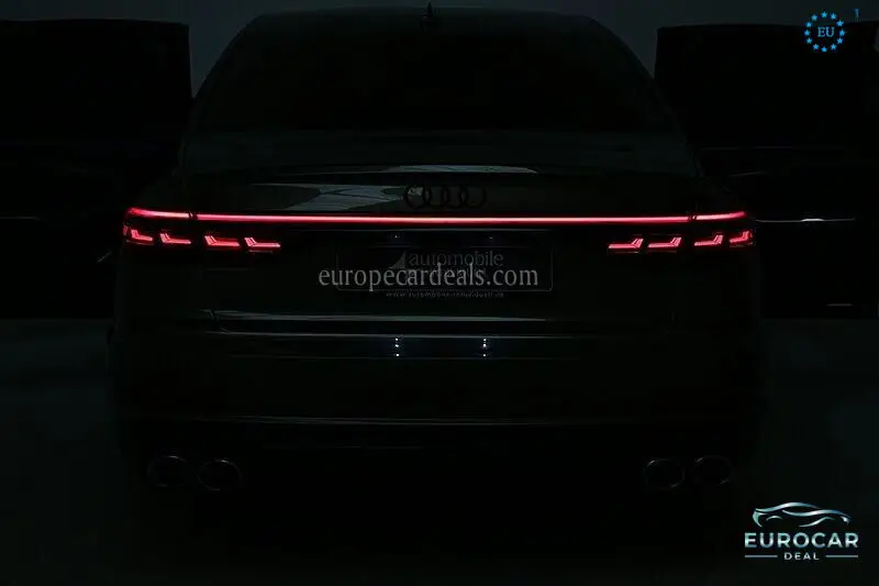 Audi S8