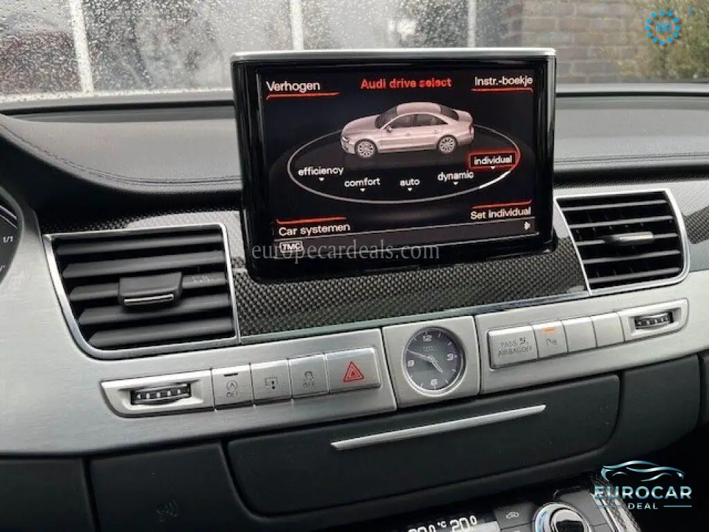 Audi S8