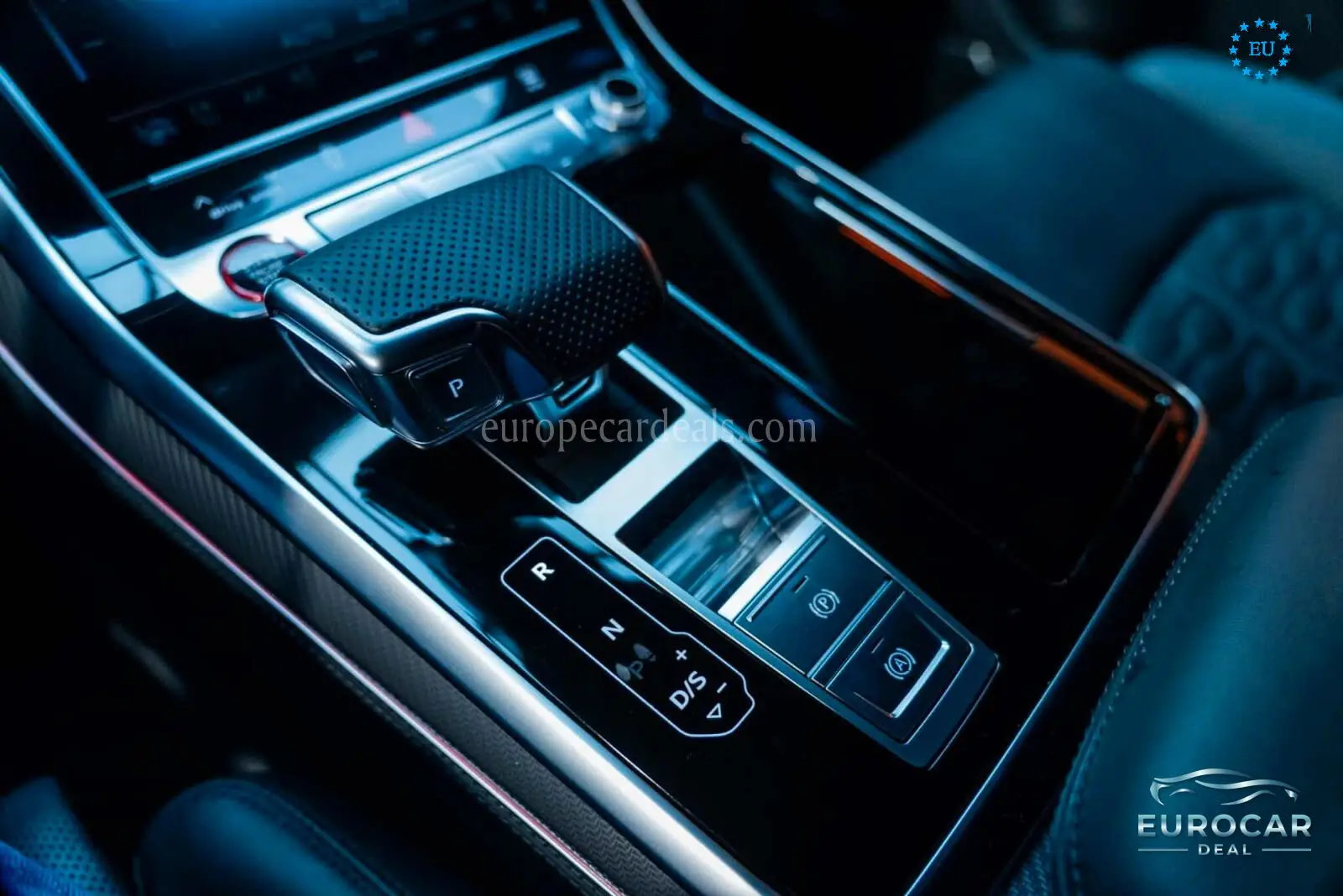 Audi RSQ8