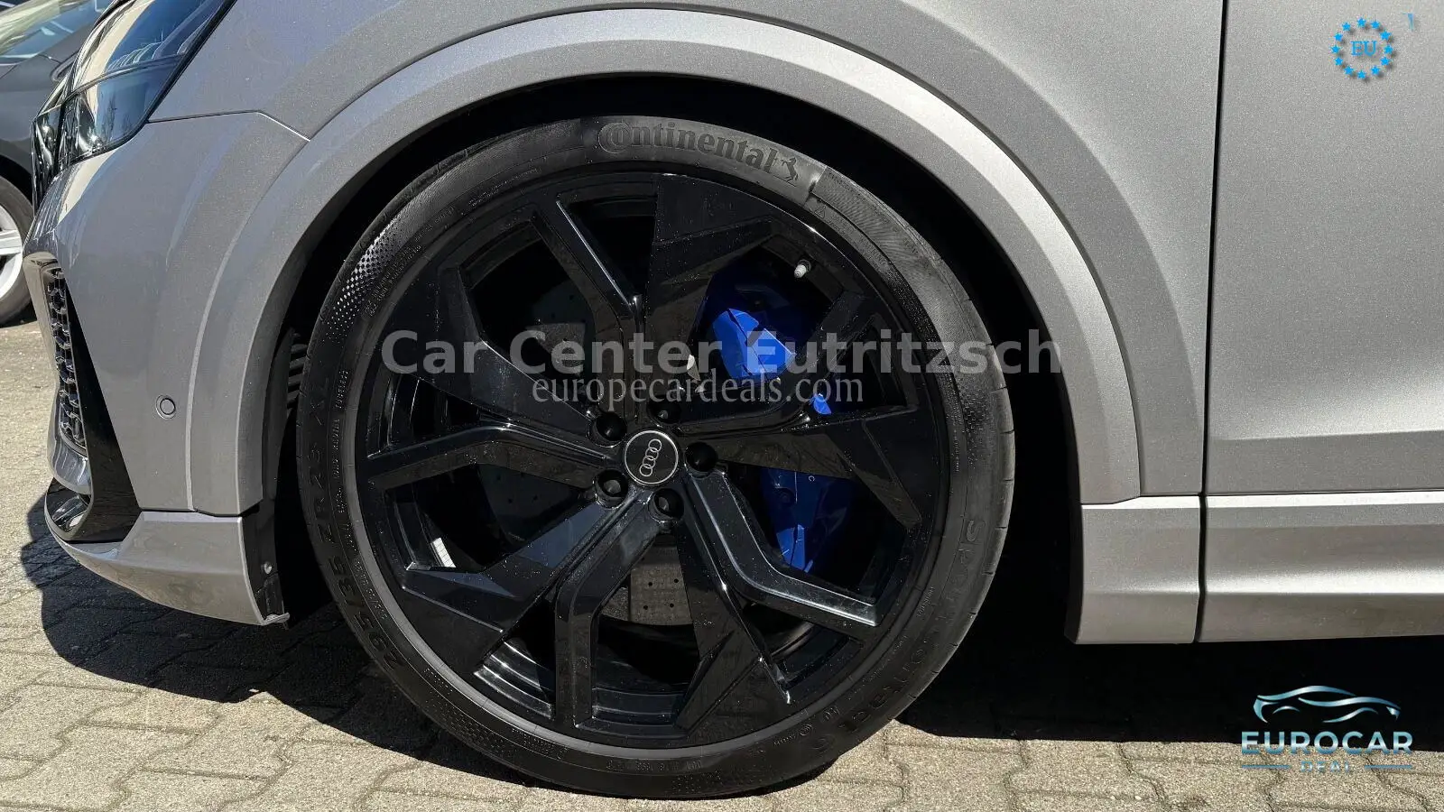 Audi RSQ8