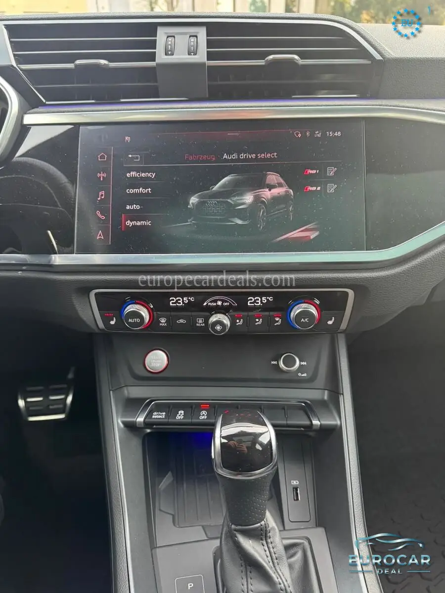 Audi RSQ3