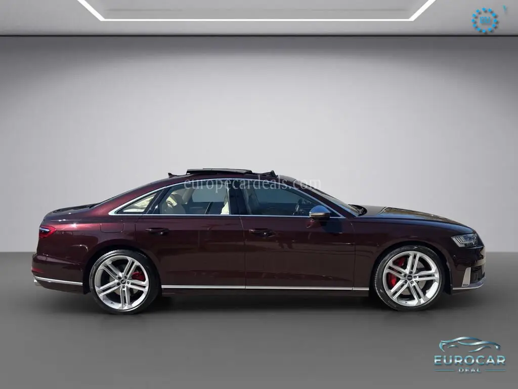 Audi S8