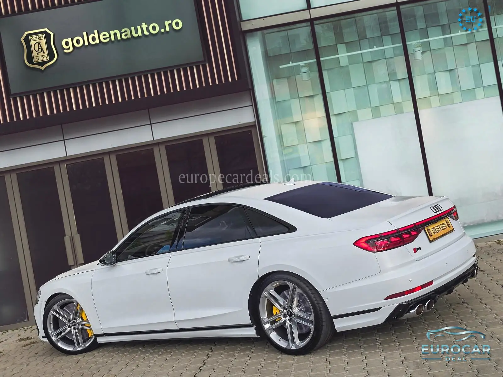 Audi S8