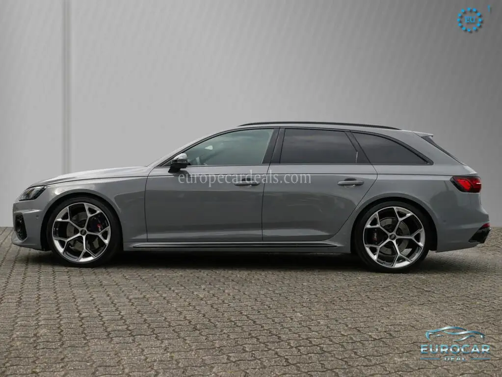 Audi RS4