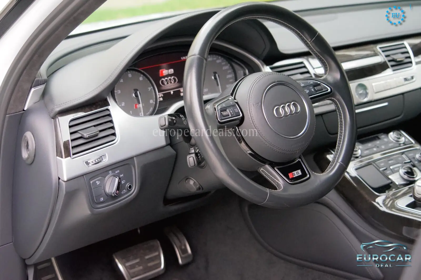 Audi S8