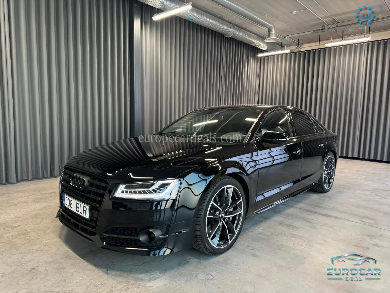Audi S8