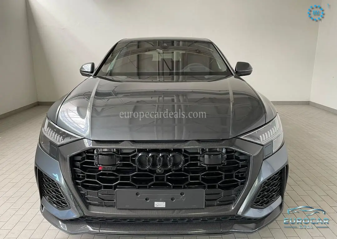 Audi RSQ8