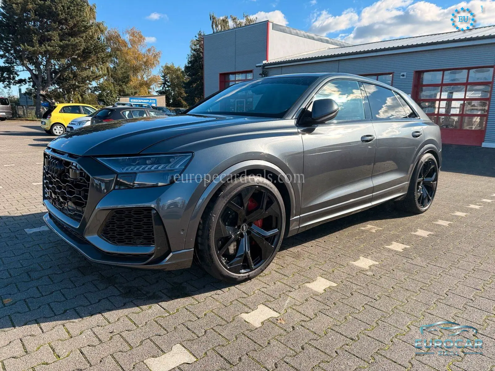 Audi RSQ8