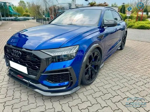 Audi RSQ8