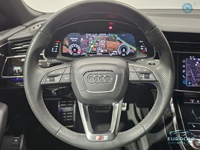 Audi SQ8
