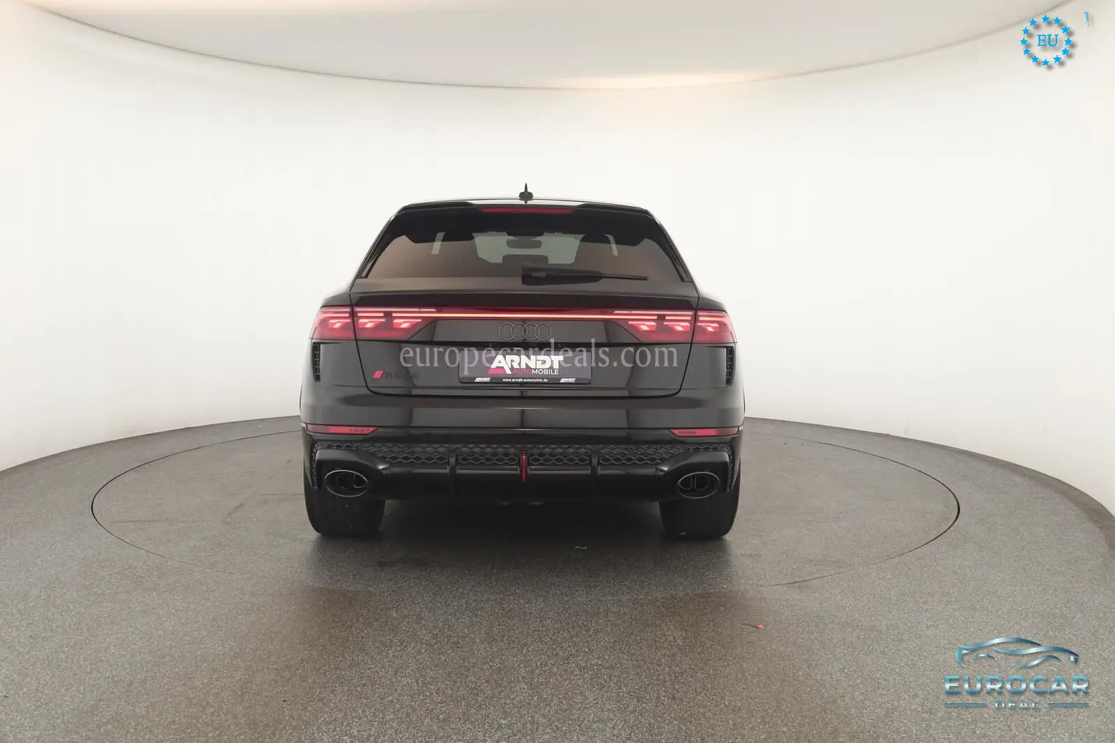 Audi RSQ8