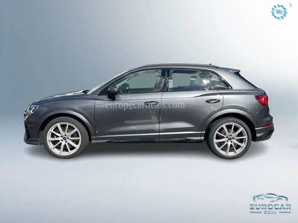 Audi RSQ3