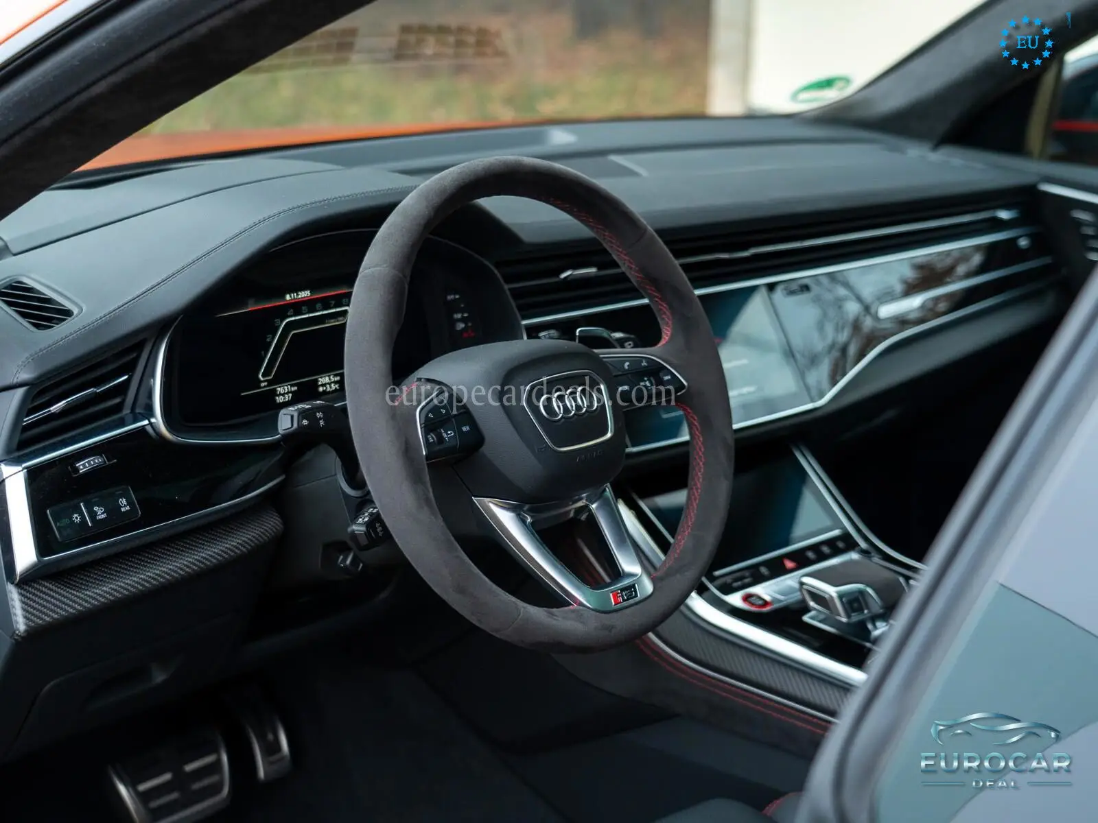 Audi RSQ8
