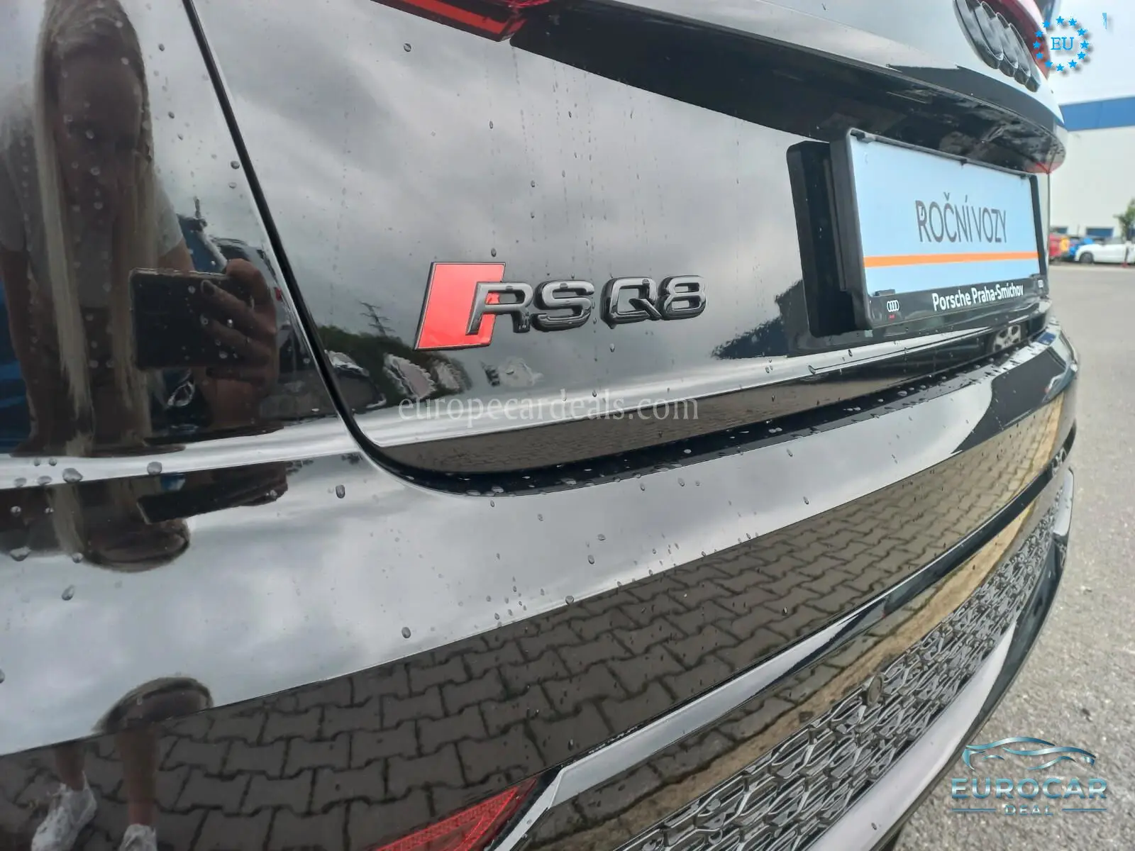 Audi RSQ8