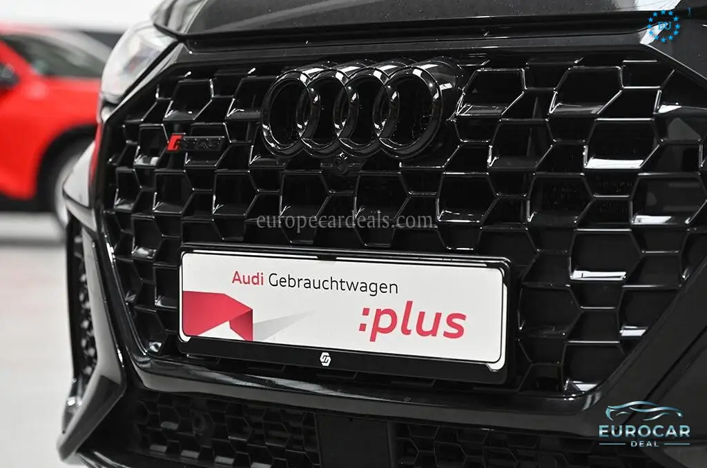 Audi RSQ3