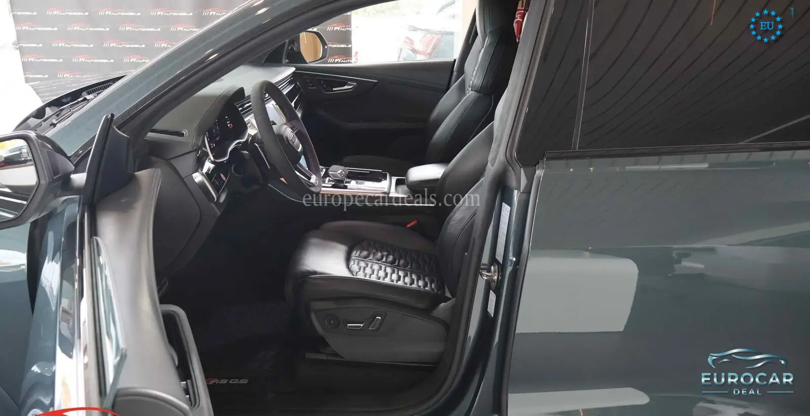 Audi RSQ8