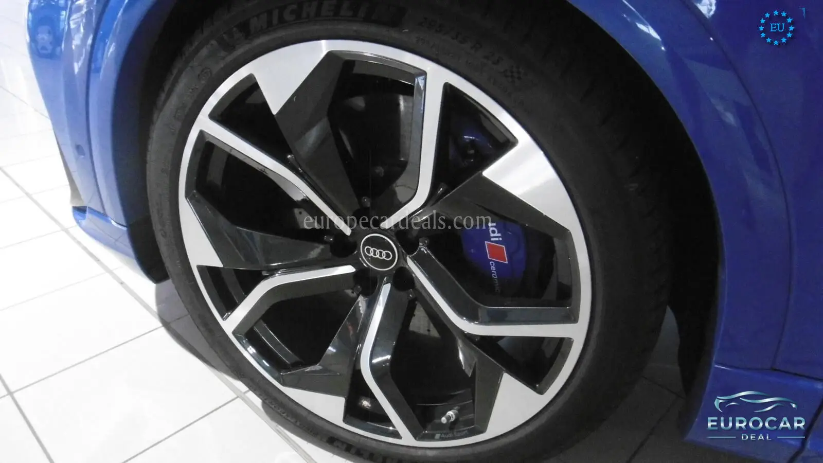 Audi RSQ8