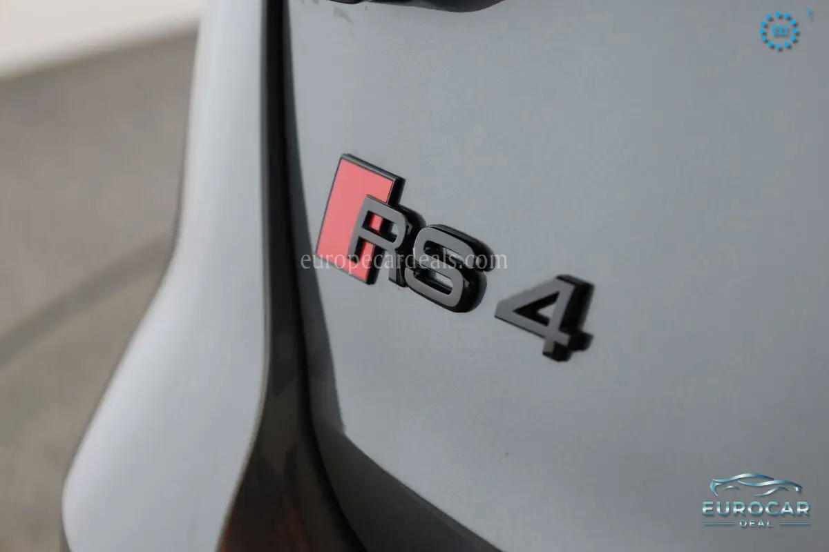 Audi RS4