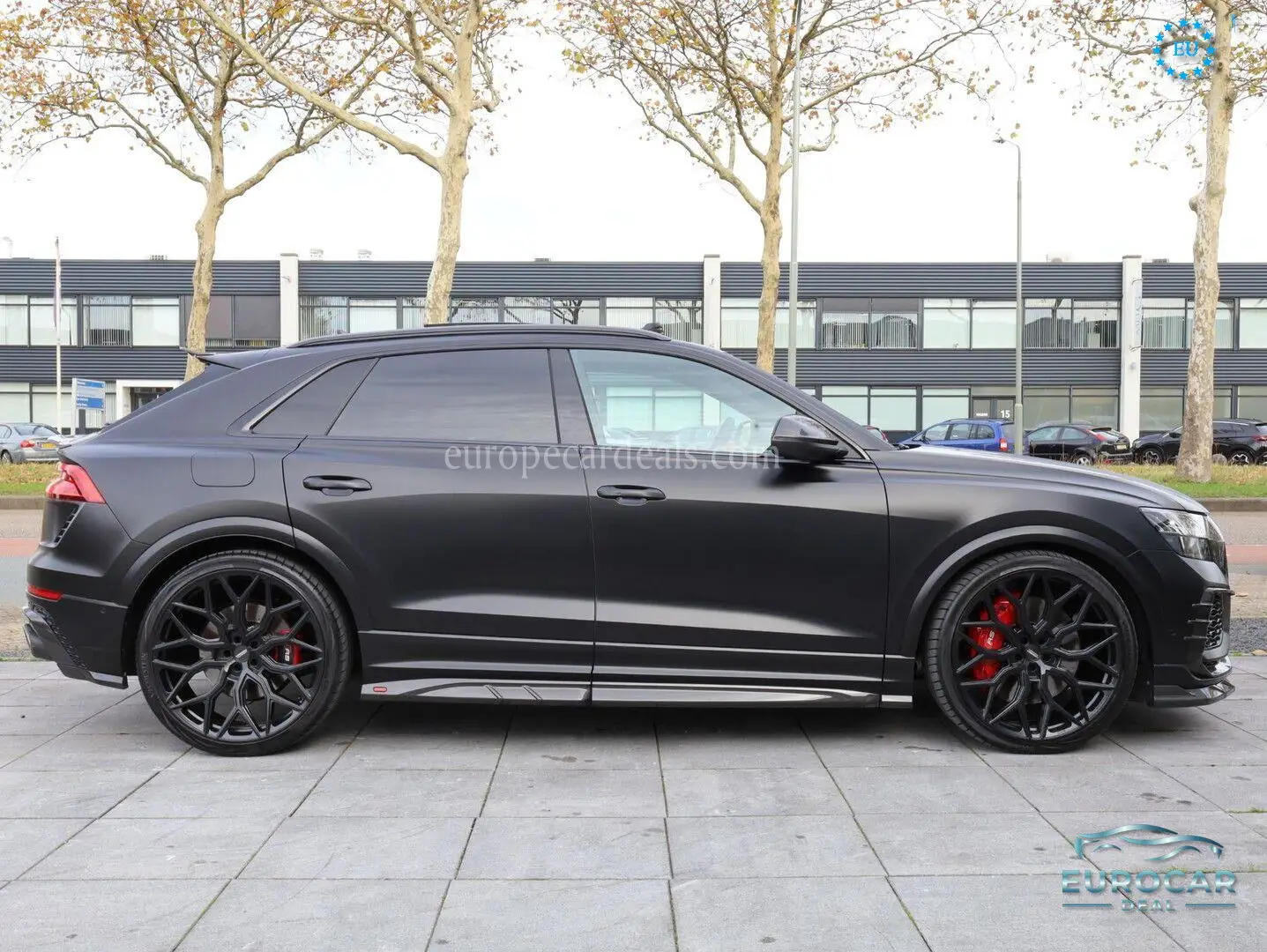Audi RSQ8