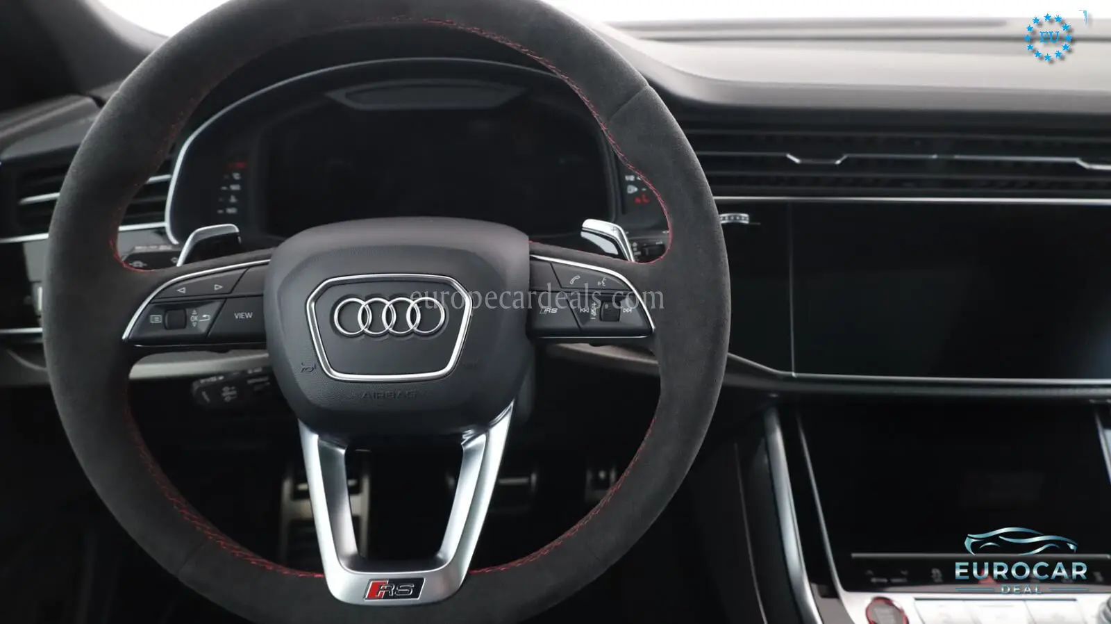 Audi RSQ8