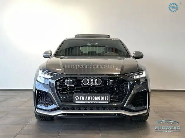 Audi RSQ8