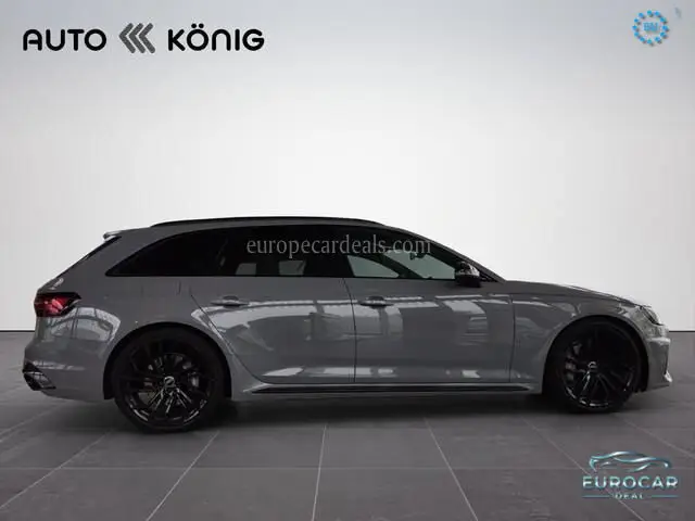 Audi RS4