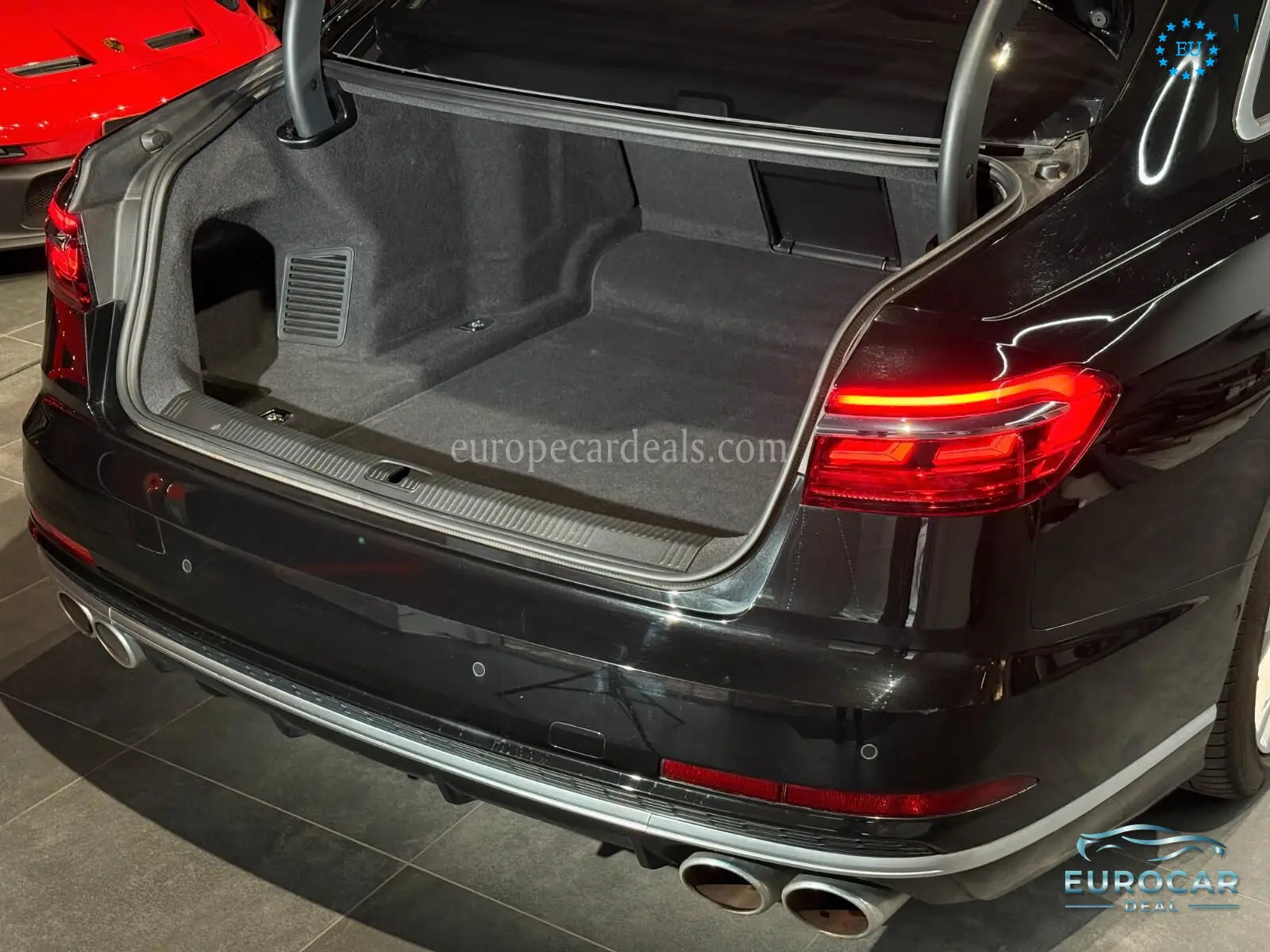 Audi S8