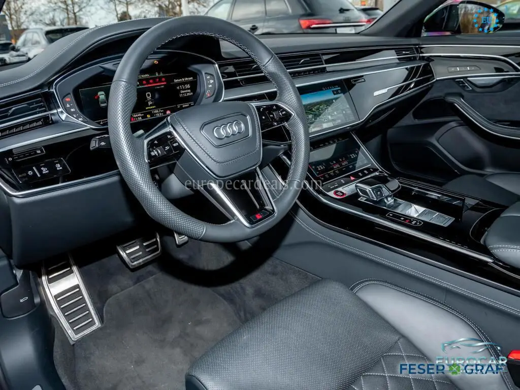 Audi S8