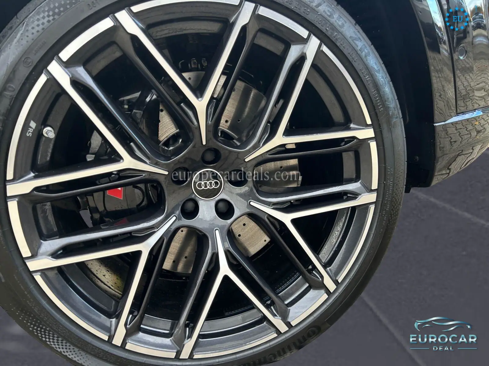 Audi RSQ8