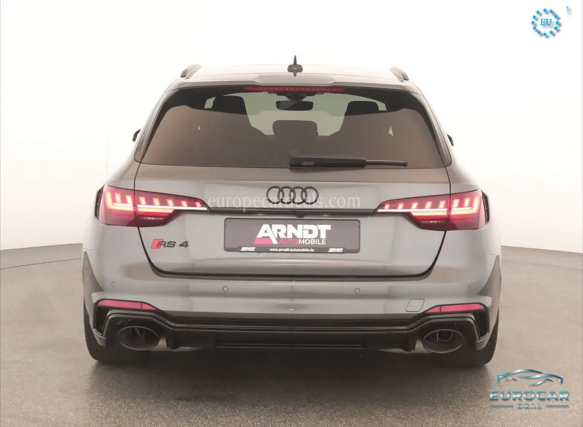 Audi RS4