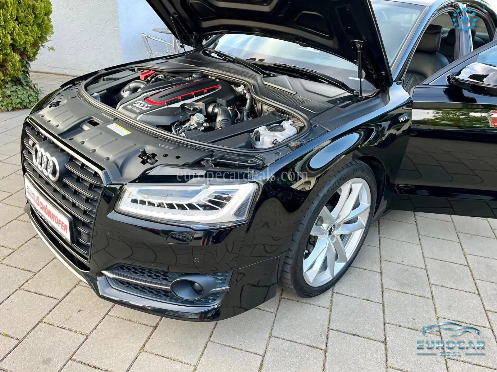 Audi S8