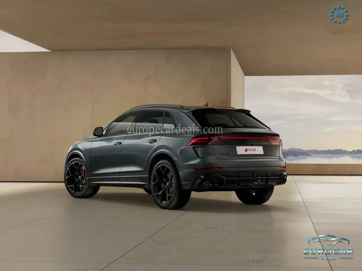 Audi RSQ8