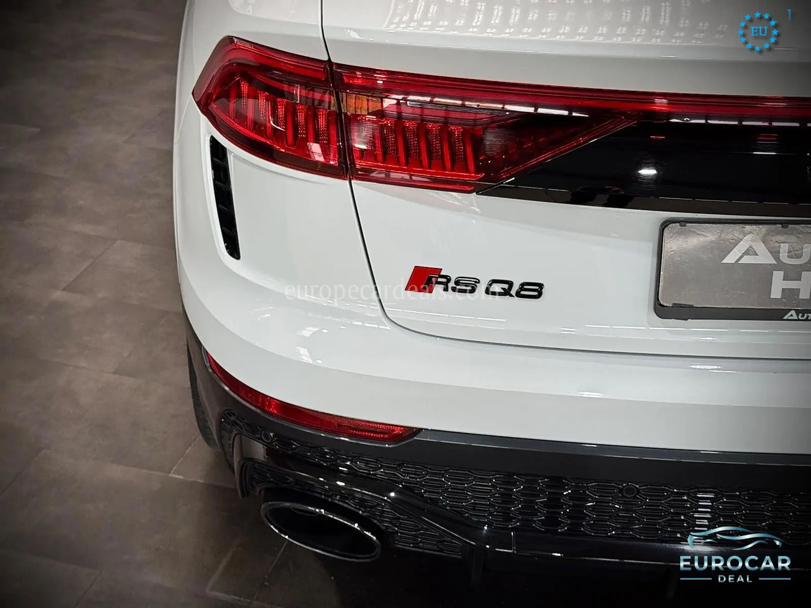 Audi RSQ8