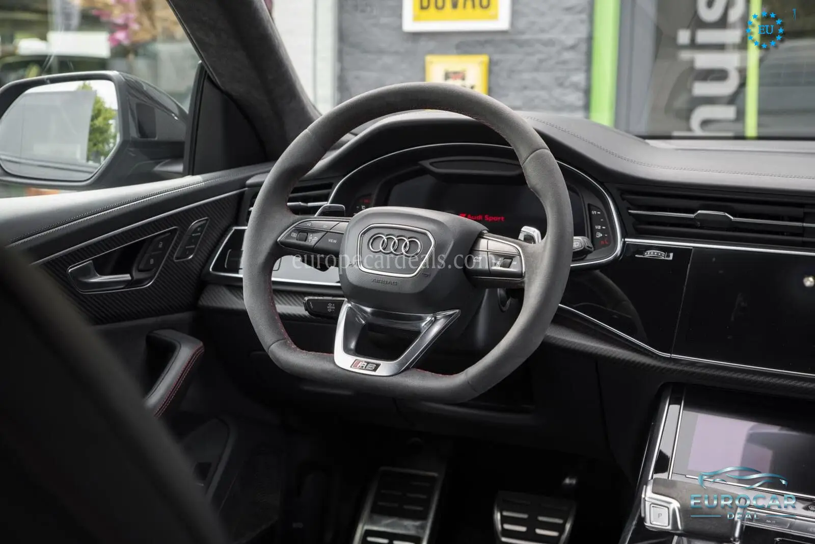 Audi RSQ8