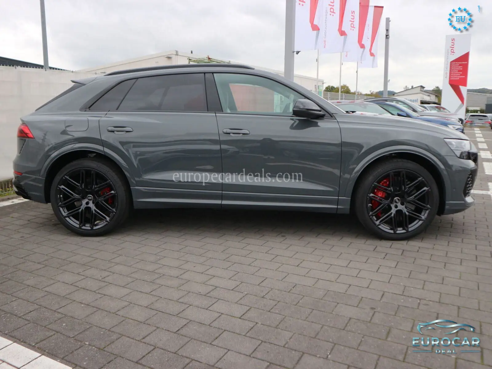 Audi RSQ8