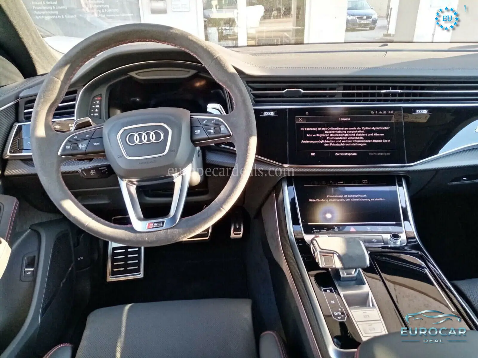 Audi RSQ8