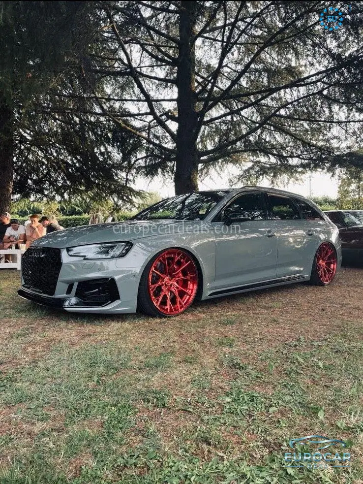 Audi RS4