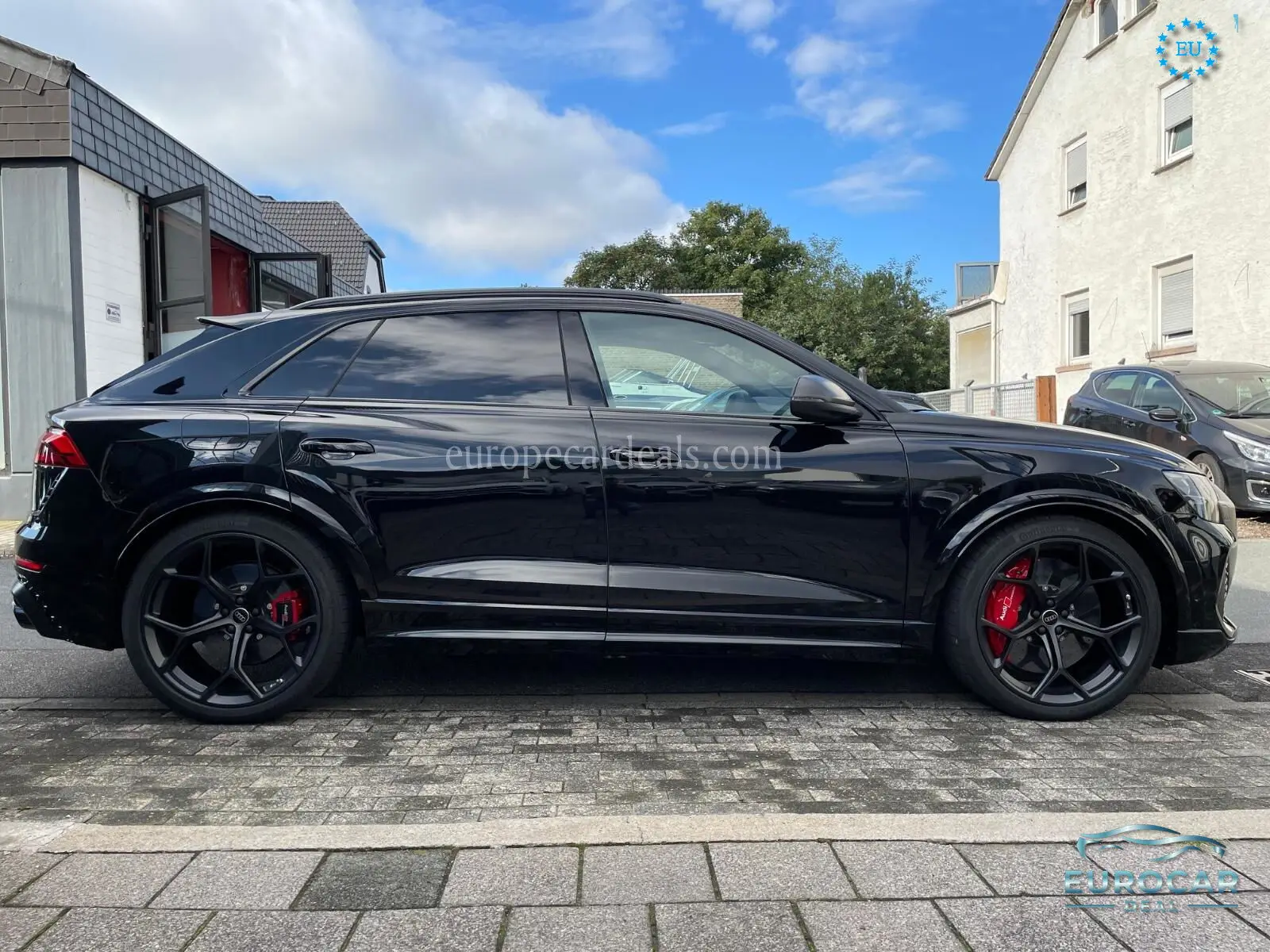 Audi RSQ8
