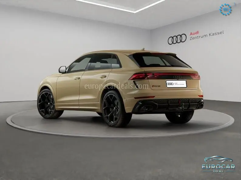 Audi RSQ8