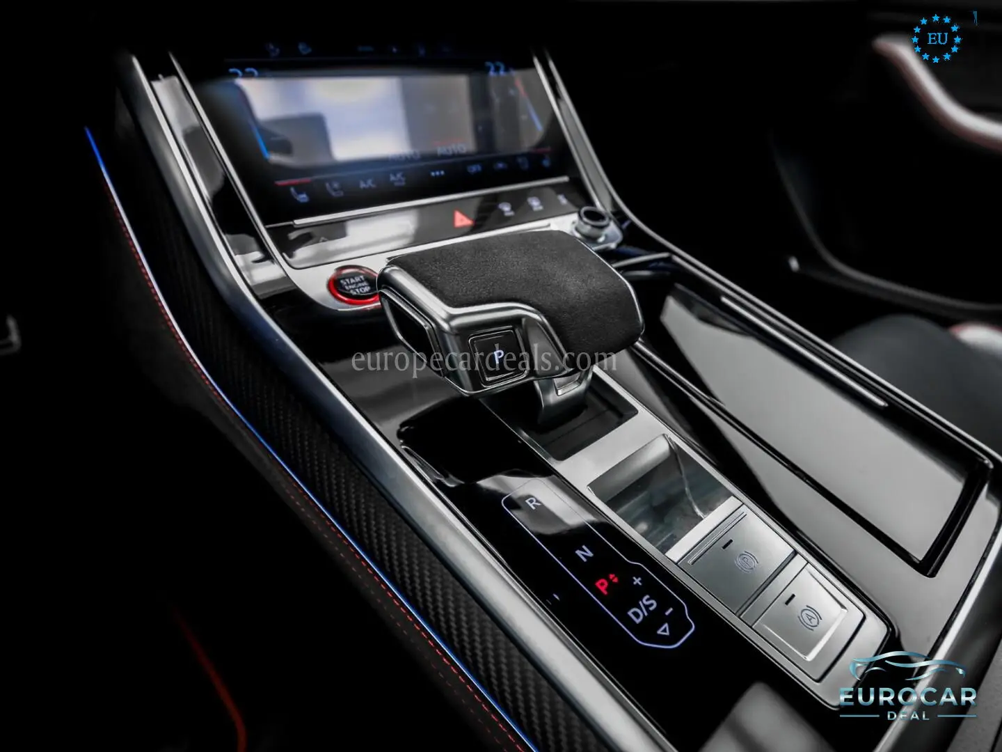 Audi RSQ8