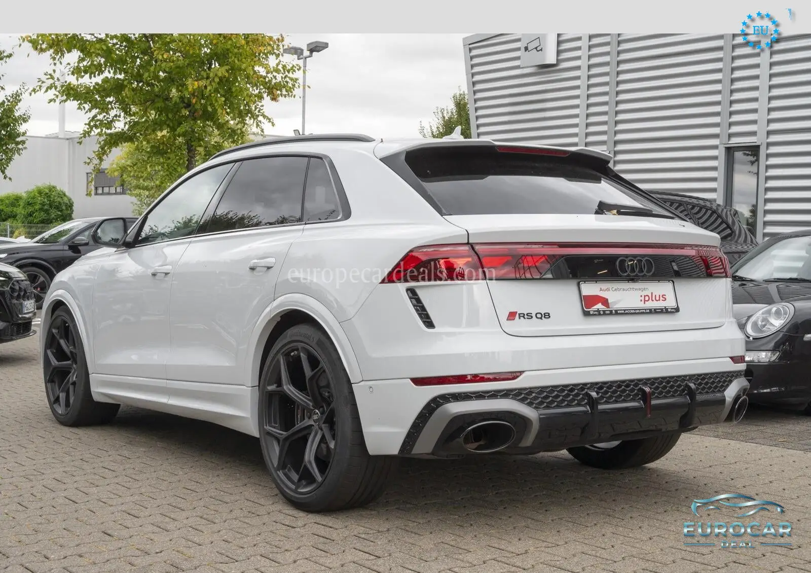 Audi RSQ8